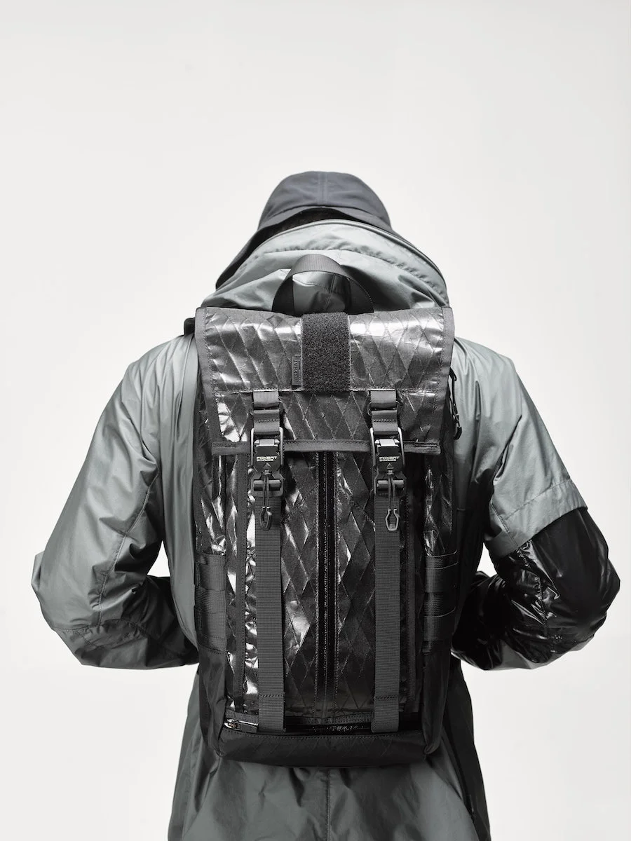 FOXBAT Tsunami 전술 사이클링 백팩 – 16 - Cycling Commuter Backpack Laptop 리뷰 및 가격